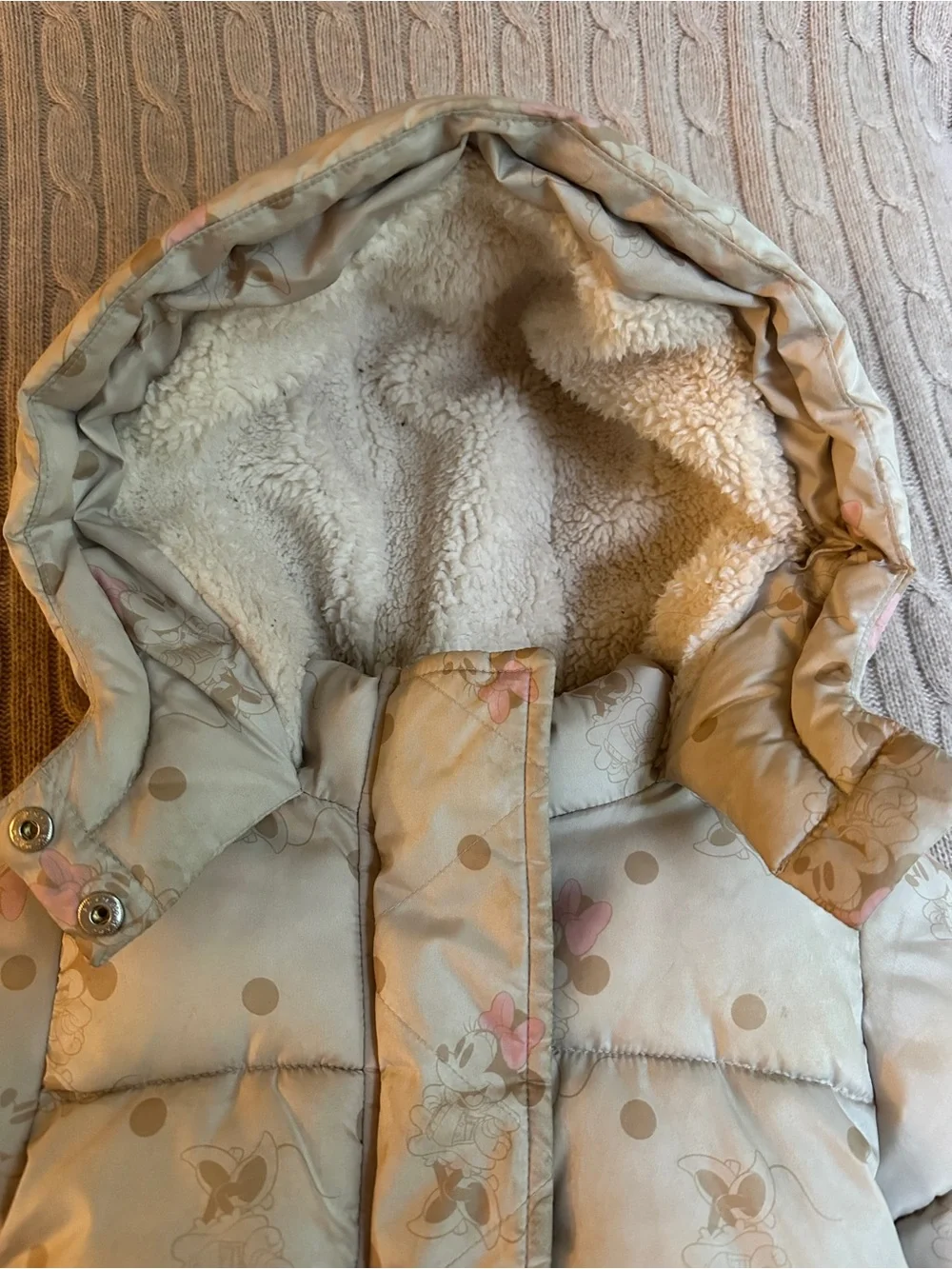 EUC Baby Gap×Disney Toddler Girl Sherpa Lined Puffer Jacket, Vintage Minnie, 2T